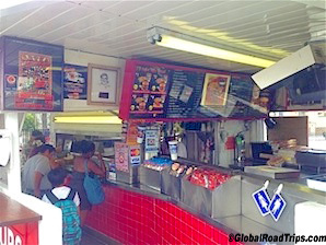 Interior Tommys Burger Shack